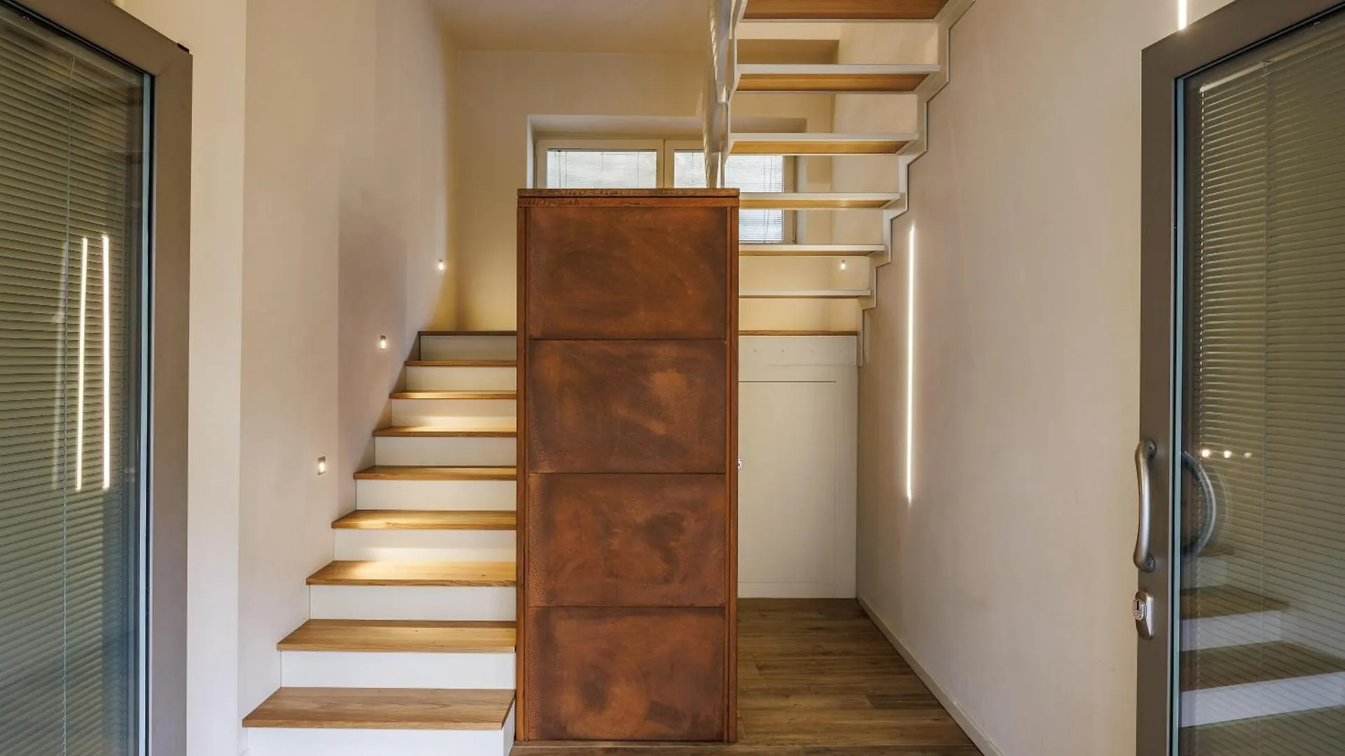 Lucy Florence Charming Modern Apartment Near Piazza Della Liberta イタリア